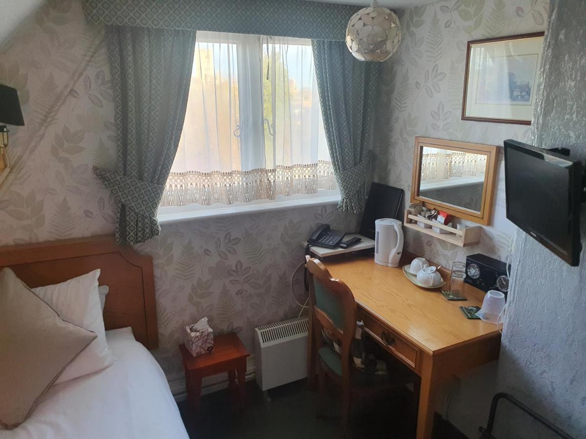 The Nyton Guesthouse Ely Esterno foto