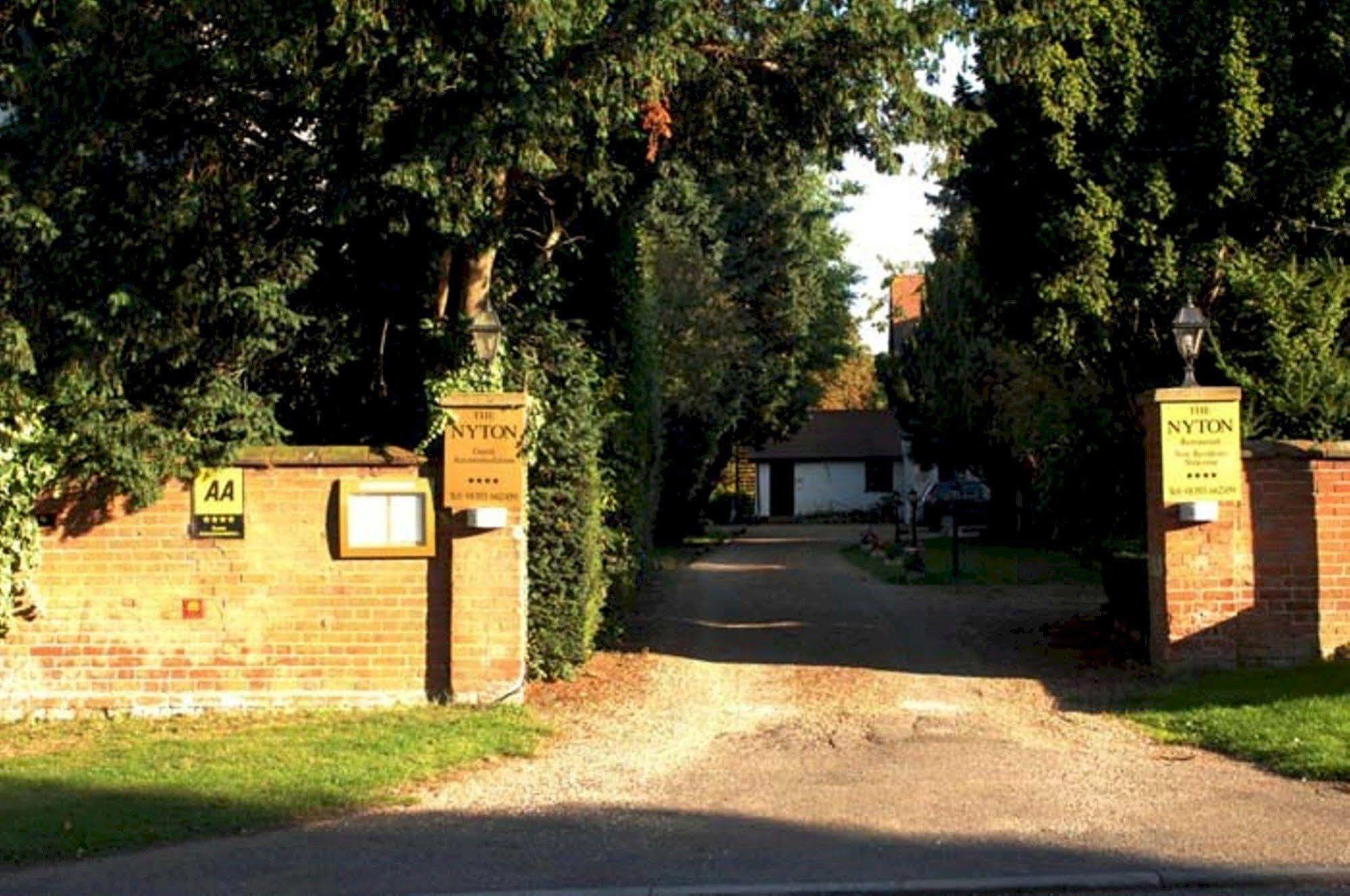The Nyton Guesthouse Ely Esterno foto