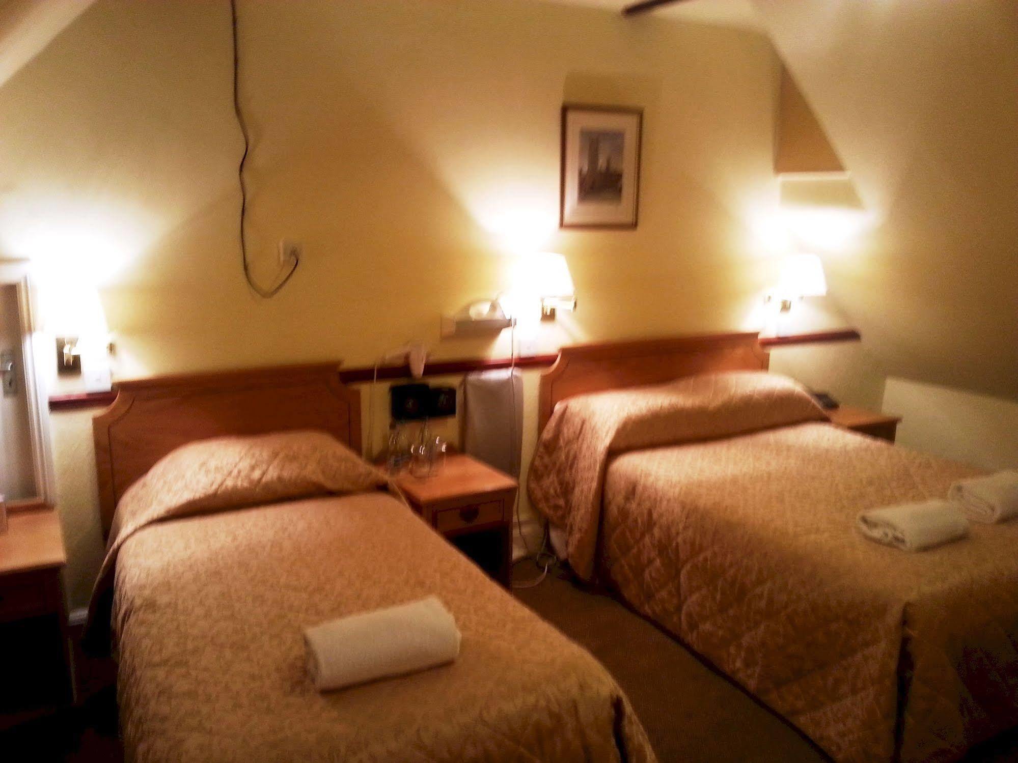 The Nyton Guesthouse Ely Esterno foto