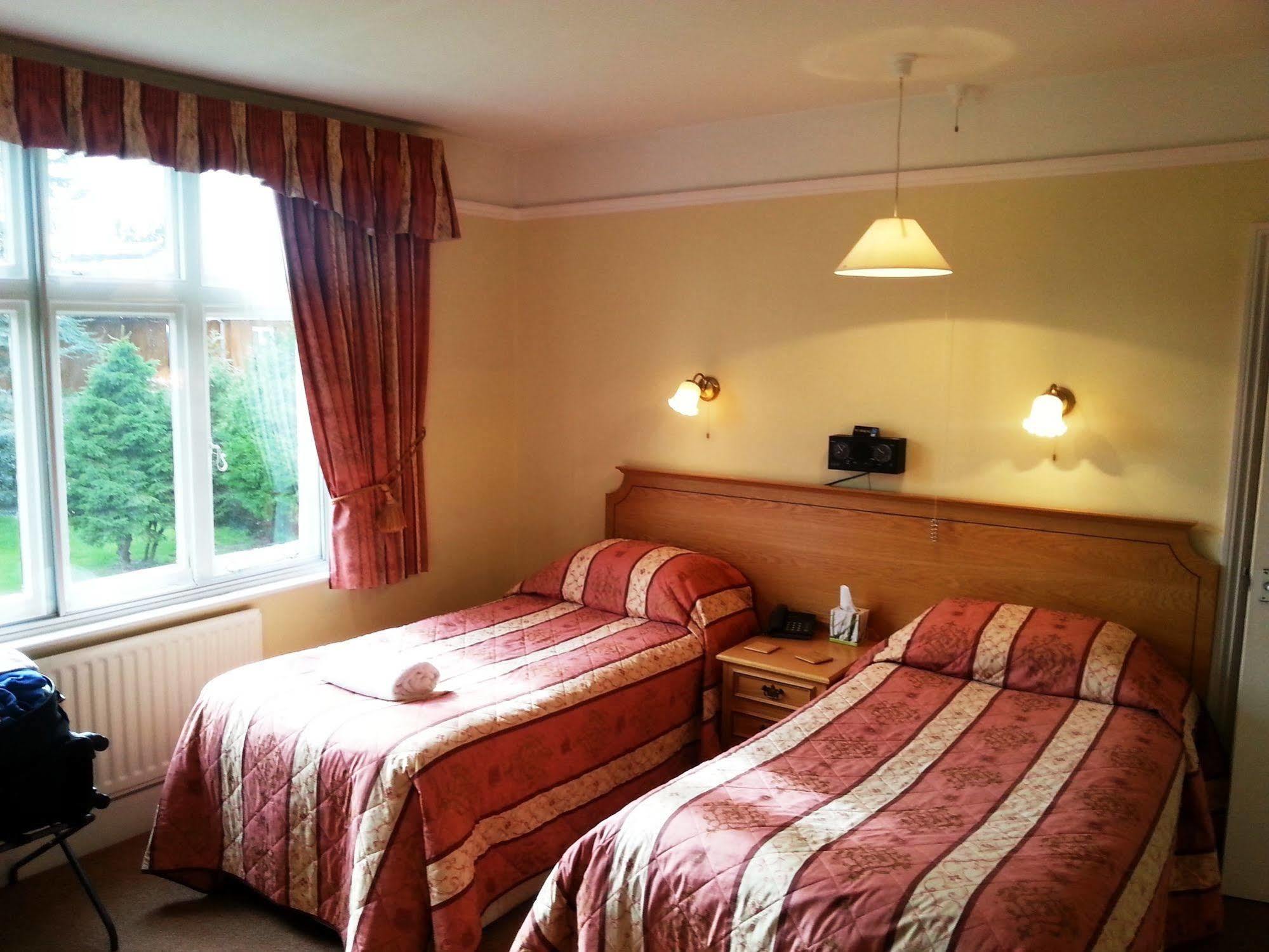 The Nyton Guesthouse Ely Esterno foto