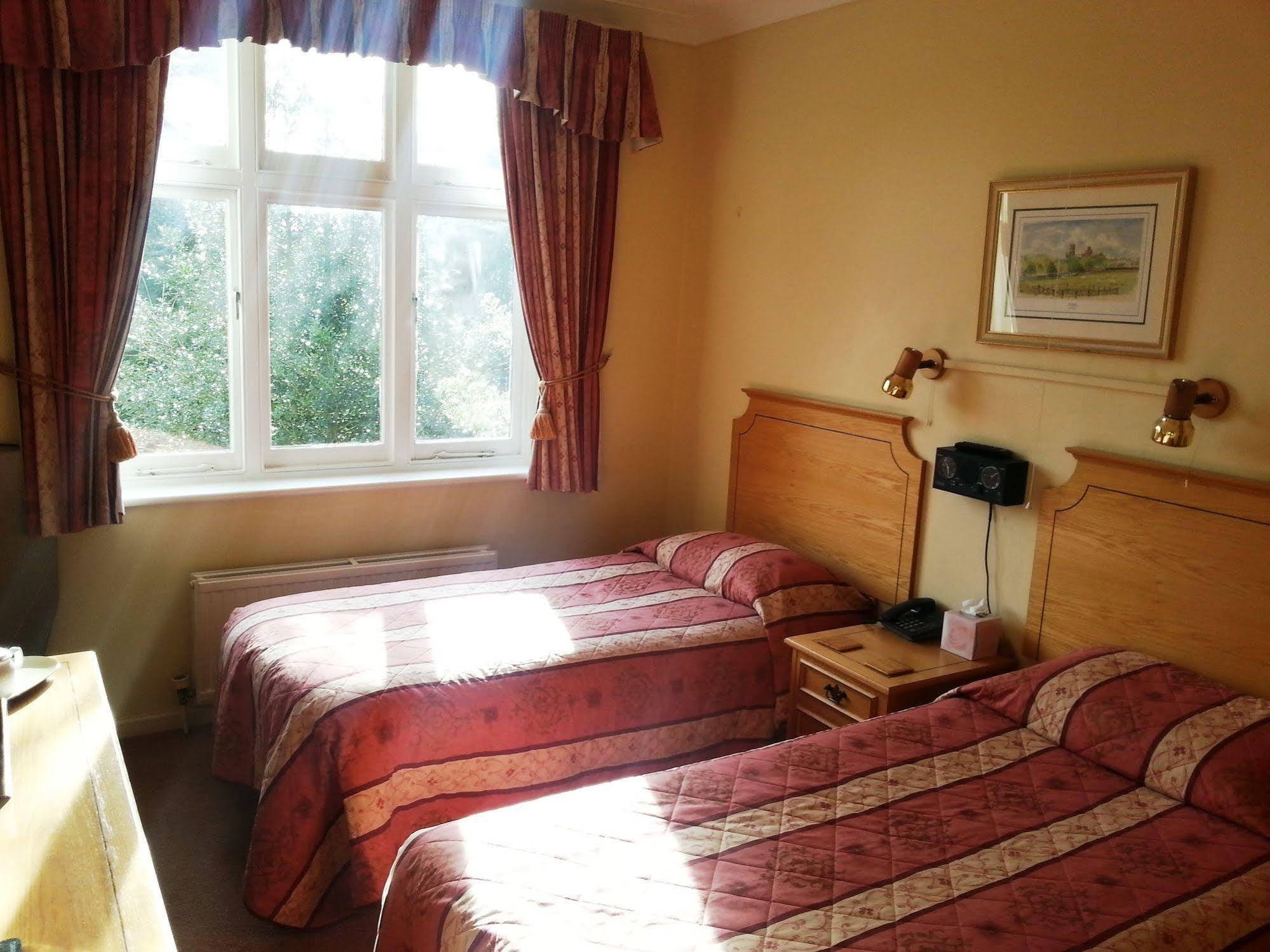 The Nyton Guesthouse Ely Esterno foto